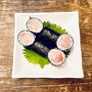 Yellowtail Hand Roll