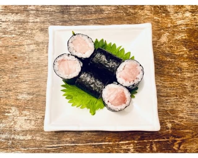 Yellowtail Hand Roll.
