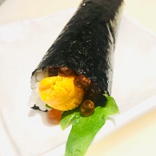 Uni Ikura Hand Roll